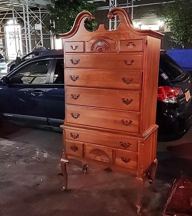 Dresser